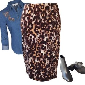 St. John Pencil Skirt Modern Leopard Animal Print